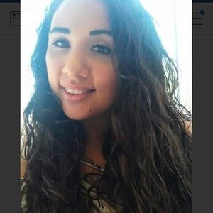 Meet your Posher, Liz